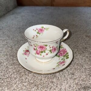 Avon Pink Roses Fine Bone China Tea‎ Cup and Saucer Set Made in England vintage
